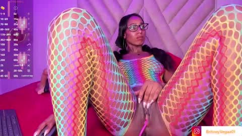 Snapshot of britneyvega chatting on 02/11/25, 03:08 Britney online show from 02/11/25, 03:08