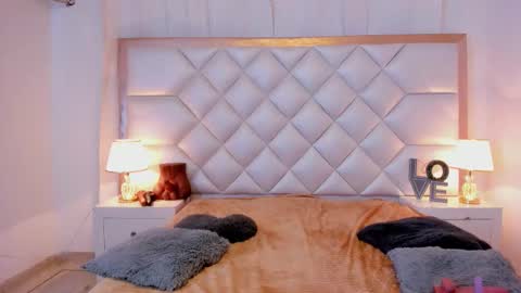 Brittany  online show from 10/27/25, 07:56