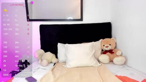   online show from 02/12/25, 12:33