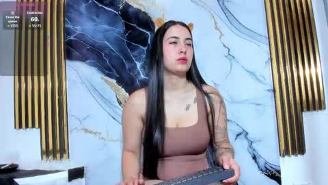 brittanyy20 online show from 04/22/26, 08:17