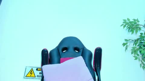 BRIYIT     online show from 02/20/25, 10:16