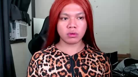 Snapshot of brizellah18 chatting on 12/15/24, 08:30 ELLAH online show from 12/15/24, 08:30