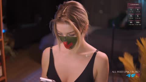 Snapshot of bronnica chatting on 12/05/24, 04:55 Anna online show from 12/05/24, 04:55