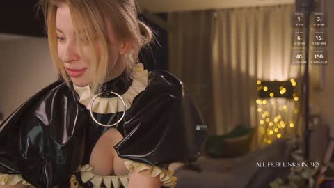 Snapshot of bronnica chatting on 12/14/24, 06:20 Anna online show from 12/14/24, 06:20