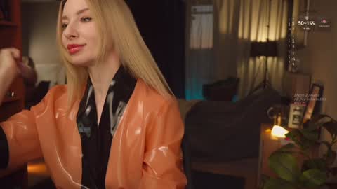 Snapshot of bronnica chatting on 01/25/25, 02:47 Anna online show from 01/25/25, 02:47