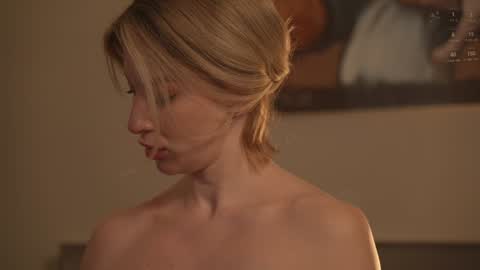 Snapshot of bronnica chatting on 01/30/25, 03:51 Anna online show from 01/30/25, 03:51