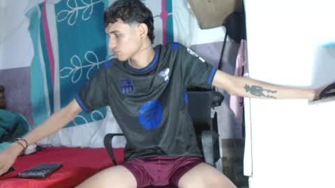 brook_17 online show from 04/18/26, 12:03