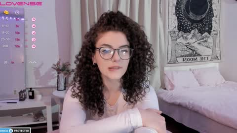 Snapshot of brookchills chatting on 01/30/25, 08:31 Brook Help me collect 100 reactions online show from 01/30/25, 08:31