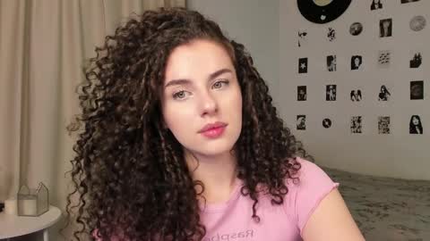 Snapshot of brookchills chatting on 10/04/25, 07:17 Brook Help me collect 100 reactions online show from 10/04/25, 07:17