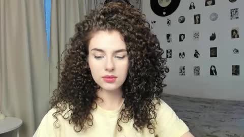 Snapshot of brookchills chatting on 10/09/25, 07:28 Brook Help me collect 100 reactions online show from 10/09/25, 07:28