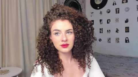 Snapshot of brookchills chatting on 10/28/25, 06:21 Brook Help me collect 100 reactions online show from 10/28/25, 06:21