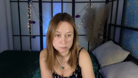 Snapshot of brooke_evans_ chatting on 01/05/25, 01:04 Brooke online show from 01/05/25, 01:04