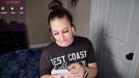 Snapshot of brookebee27 chatting on 02/14/25, 02:39 brookebee online show from 02/14/25, 02:39