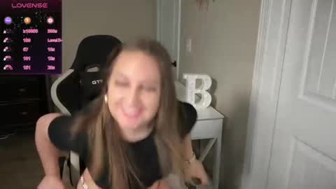 brookebee online show from 03/11/25, 10:42