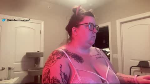 Madam Brooke online show from 10/23/25, 10:58