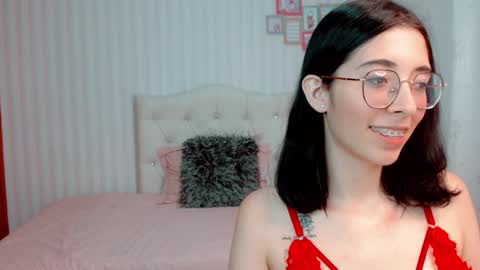 Snapshot of brooklove_doll chatting on 01/02/25, 07:40 Brook Loves online show from 01/02/25, 07:40