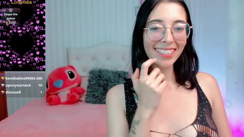 Snapshot of brooklove_doll chatting on 01/11/25, 10:07 Brook Loves online show from 01/11/25, 10:07