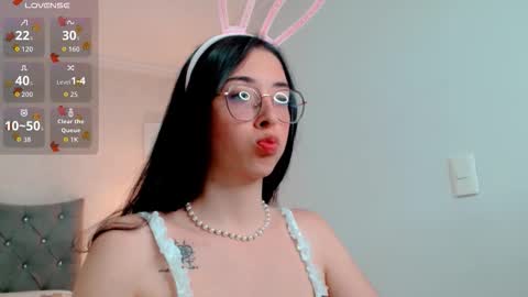 Snapshot of brooklove_doll chatting on 10/15/25, 07:36 Brook Loves online show from 10/15/25, 07:36