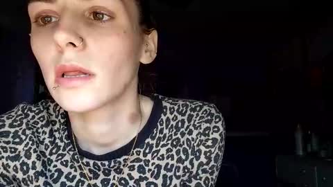 brooklyn_raye online show from 04/08/26, 03:23