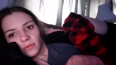 brooklyn_raye online show from 04/28/26, 07:19