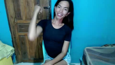 Snapshot of brown_sugar143 chatting on 06/17/26, 12:50 brown_sugar143 online show from 06/17/26, 12:50
