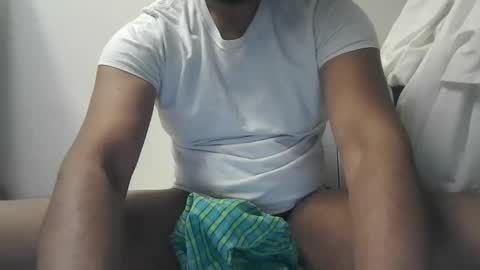 Snapshot of brownbd32 chatting on 11/10/25, 05:06 brownbd32 online show from 11/10/25, 05:06