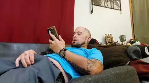 Snapshot of brownboyt chatting on 09/23/25, 12:08 brownboyt online show from 09/23/25, 12:08