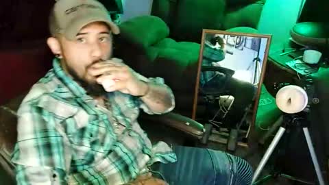 Snapshot of brownboyt chatting on 06/04/26, 02:17 brownboyt online show from 06/04/26, 02:17
