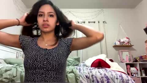 Snapshot of brownbunny212 chatting on 02/14/25, 05:09 brownbunny212 online show from 02/14/25, 05:09