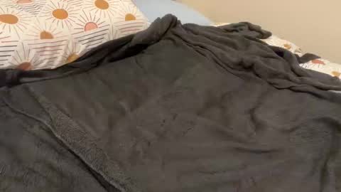 Snapshot of brownguystar chatting on 12/16/25, 11:43 BrownStar online show from 12/16/25, 11:43