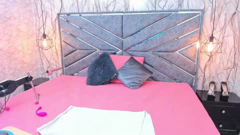 Sara  online show from 12/02/24, 12:41