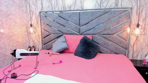 Sara  online show from 12/12/24, 09:26