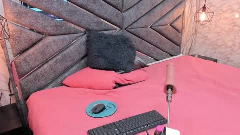 Sara  online show from 12/14/24, 01:50