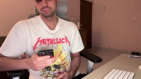 Snapshot of brownmeverick chatting on 02/08/26, 06:55 brownmeverick online show from 02/08/26, 06:55