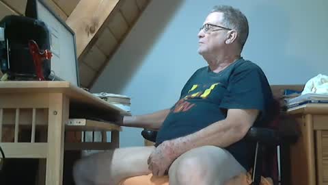 Snapshot of brubar chatting on 07/22/26, 03:15 brubar online show from 07/22/26, 03:15