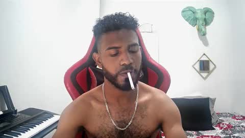 bruce_1111 online show from 10/22/25, 09:14