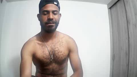 bruce_1111 online show from 12/17/25, 04:24