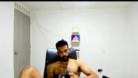 bruce_1111 online show from 04/21/26, 01:42