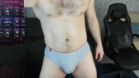 Snapshot of bruce_wayne94 chatting on 01/14/25, 12:00 Bruce Wayne94 online show from 01/14/25, 12:00