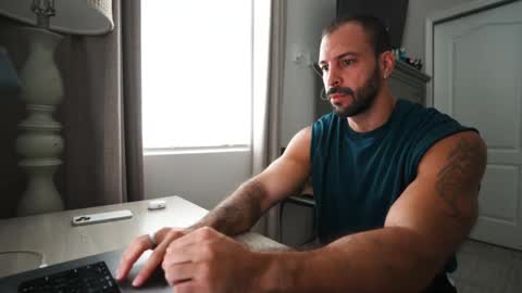 Snapshot of brucestryker chatting on 09/12/25, 02:17 onlyfans BRUCESTRYKER online show from 09/12/25, 02:17