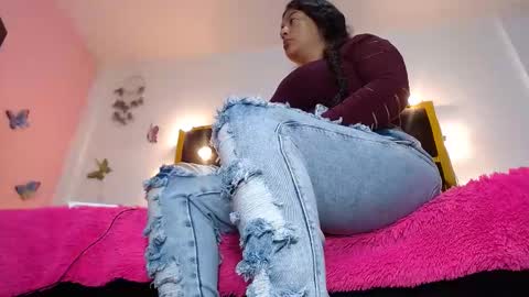 bruneleti_sex online show from 02/21/25, 11:44