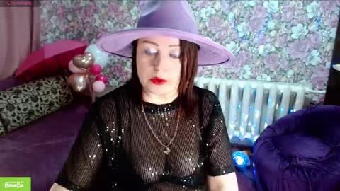 Snapshot of brunette7786 chatting on 04/13/26, 08:14 Julia online show from 04/13/26, 08:14