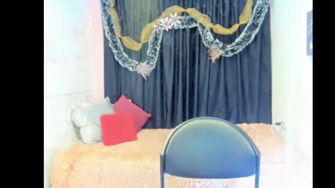 Snapshot of brunette_sasha chatting on 12/10/24, 05:55 Sasha Brunette online show from 12/10/24, 05:55