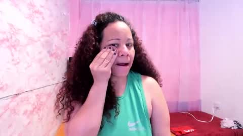 Snapshot of brunette_sasha chatting on 09/22/25, 01:57 Sasha Brunette online show from 09/22/25, 01:57