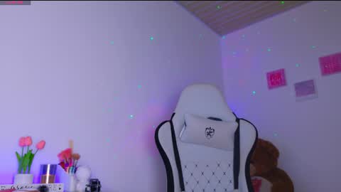 SARAH  online show from 12/03/25, 05:15