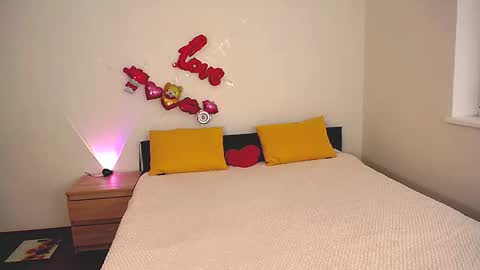 Ellis online show from 11/09/25, 06:44