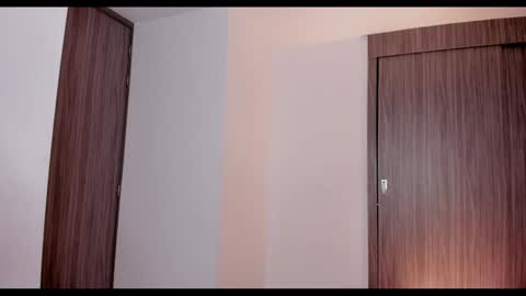 Snapshot of brunnahart chatting on 12/17/24, 01:07 online show from 12/17/24, 01:07