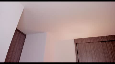 Snapshot of brunnahart chatting on 12/17/24, 05:15 online show from 12/17/24, 05:15