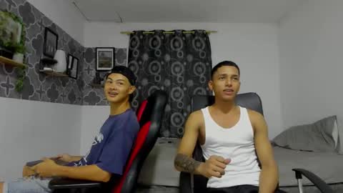 Snapshot of bruno_snow chatting on 09/14/25, 04:00 bruno_snow online show from 09/14/25, 04:00
