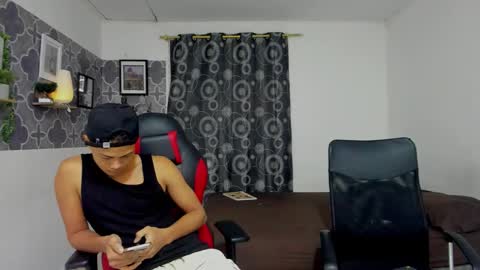 Snapshot of bruno_snow chatting on 10/13/25, 03:39 bruno_snow online show from 10/13/25, 03:39